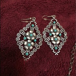 Turquoise silver earrings with optional necklace